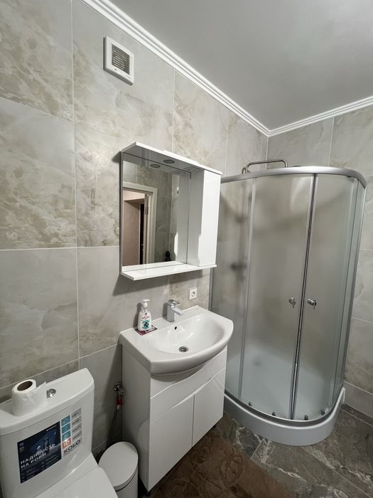 Оренда 2 кімнатної квартири на Поділлі .