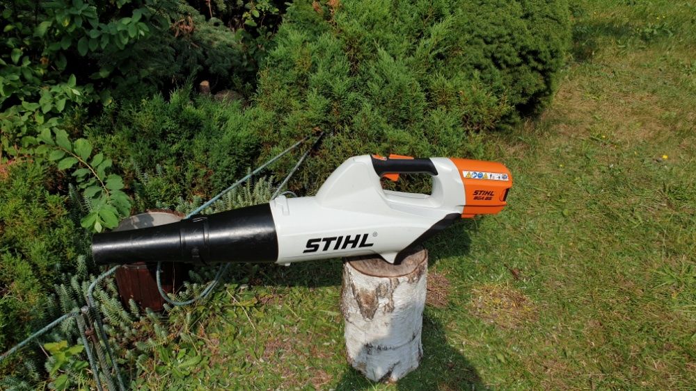 Dmuchawa do liści i śniegu STIHL BGA 85