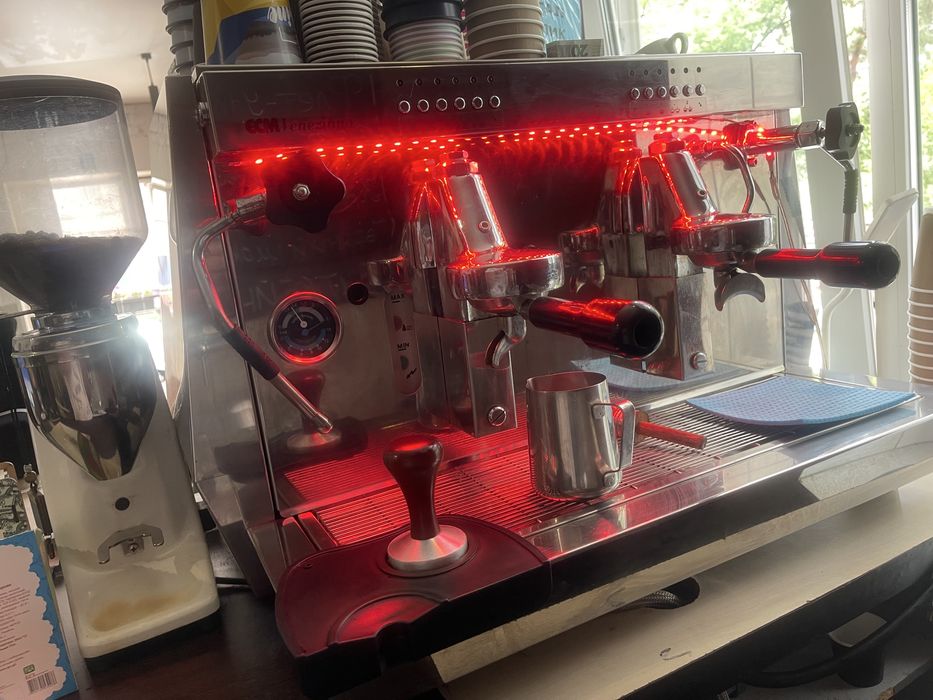 Кофе машина,кавоварка Б у в робочому стані