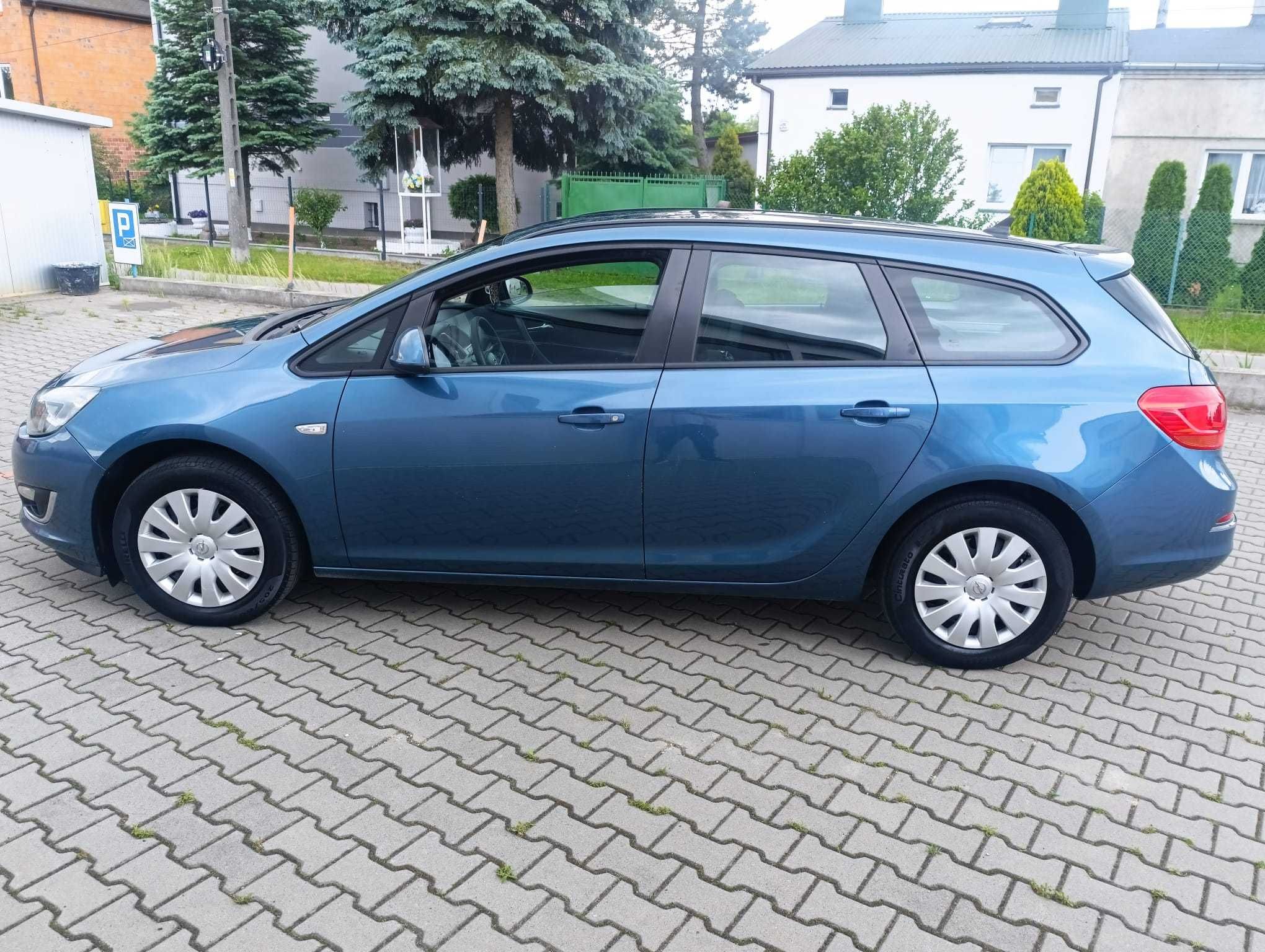 Opel Astra J SPORTS TOURER 1,7 CDTI 130 KM 2012/13r duża navi