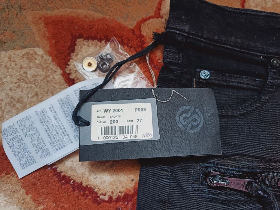 НОВЫЕ Джинсовые шорты размер 27 Италия