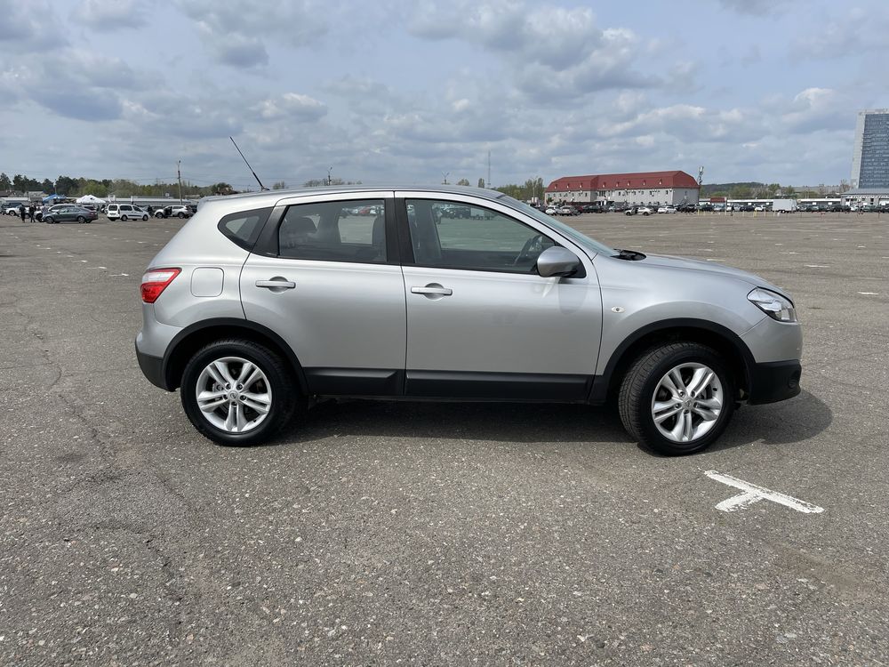 Nissan Qashqai 2010г