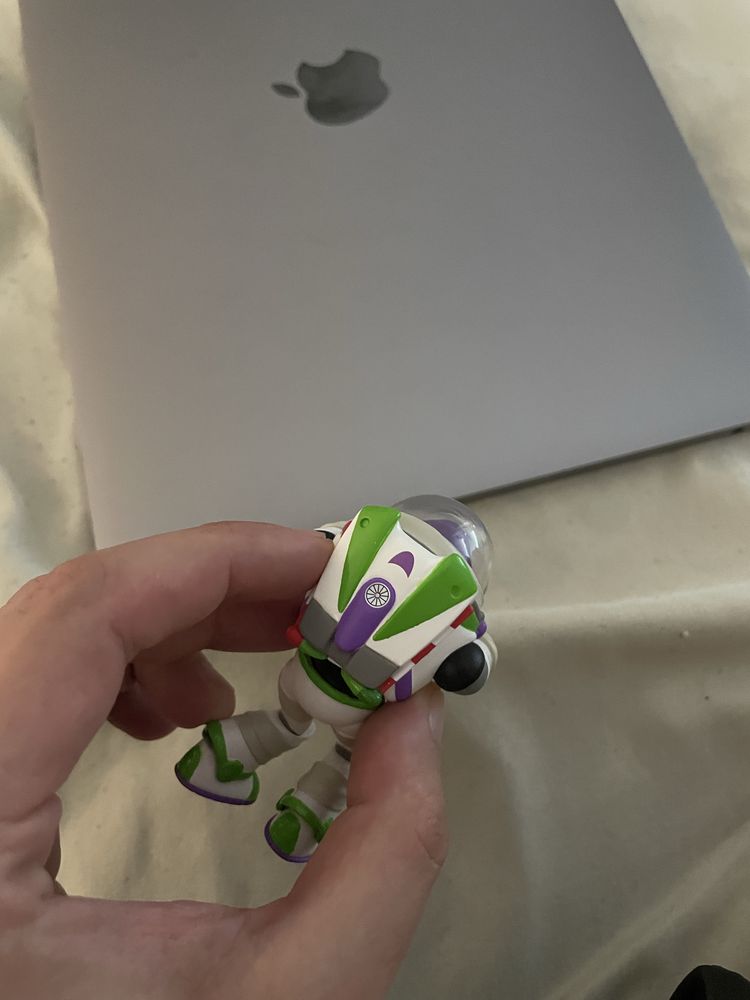 Figura buzz lightyear pop mart ed. halloween
