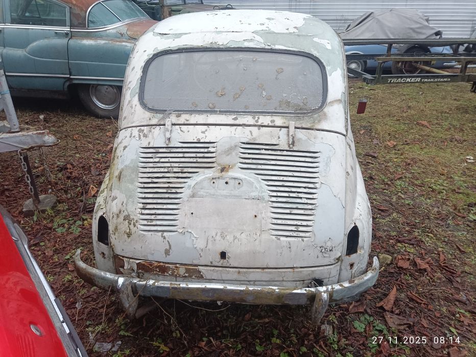 Zastawa zastava  750 / Fiat na części w całości