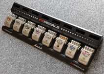 Pedalboard Marshall FXPedals - 8 efektów