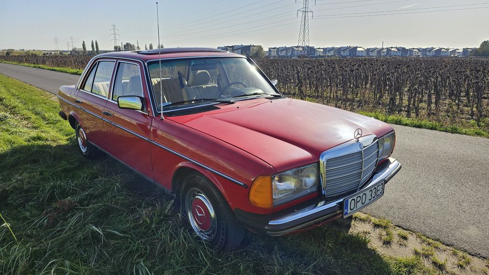 Mercedes W123 240D