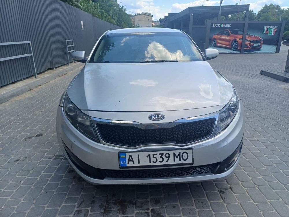 Продається  Kia K5 2012 2.0 Газ