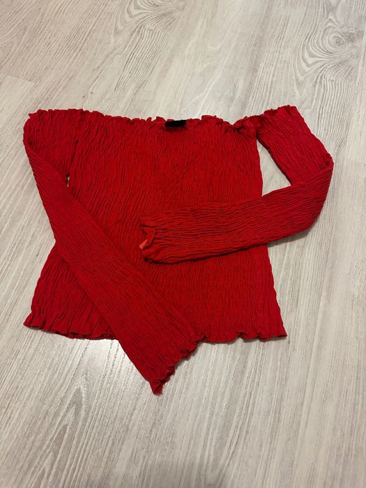 Bluzka z odkrytymi ramionami