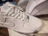 Nowe buty Nike Air Force 1 '07