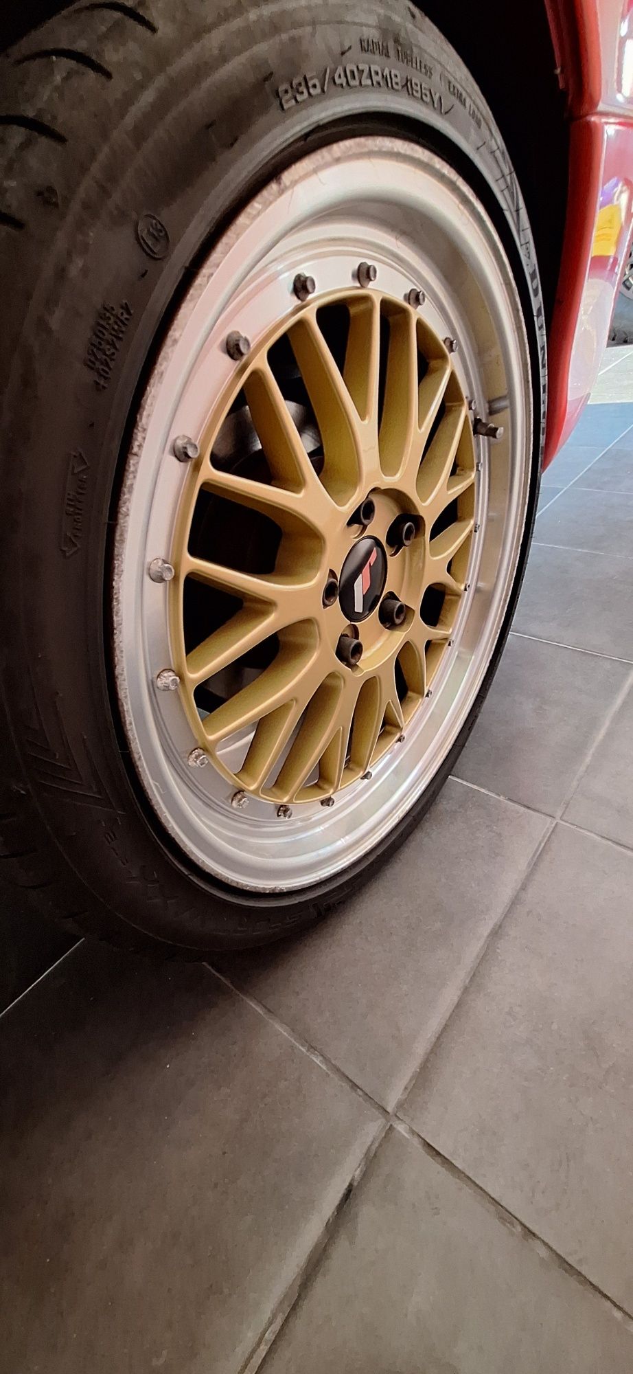 Japan racing jr23 gold r18 5x114,3