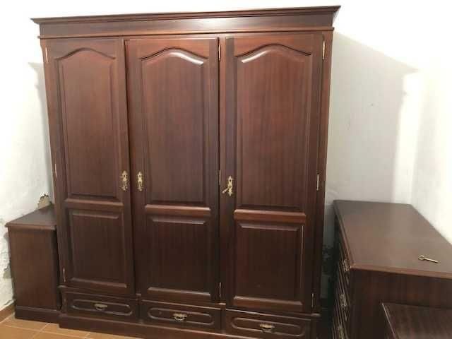 Mobilia de quarto casal excelente estado!