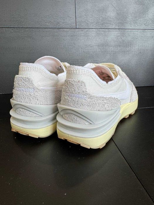 Кросівки Nike W Waffle One Vntg DX2929-100 (38)