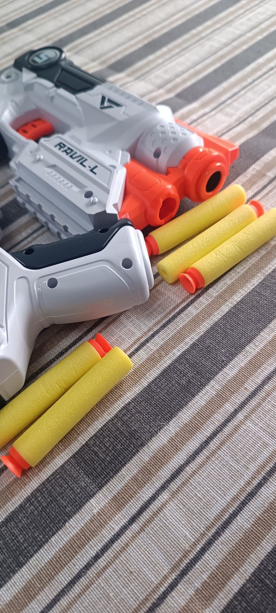 Duas Nerf Gun + 10 Nerfs
