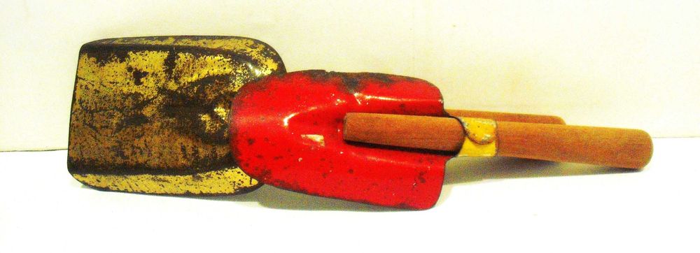 2 Pás de praia muito antigas