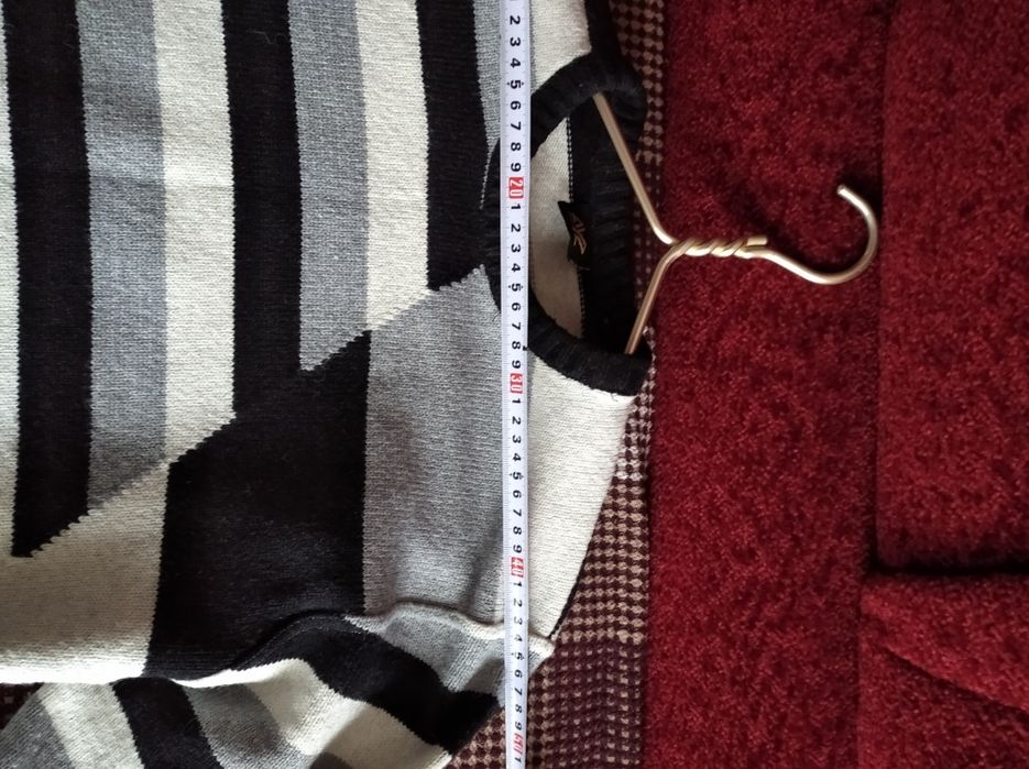 Продам світер Турція в новому стані, розмір L - XL