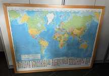 Mapa do Mundo e caixilho