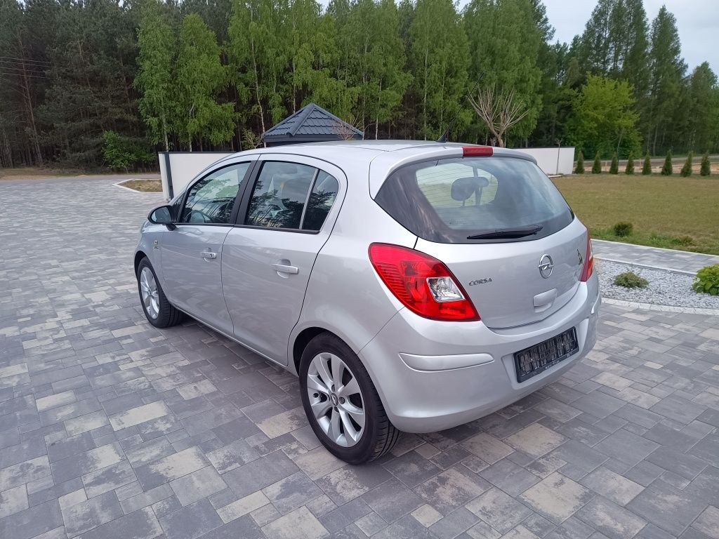 Corsa D Lift 1.4 benzyna super stan