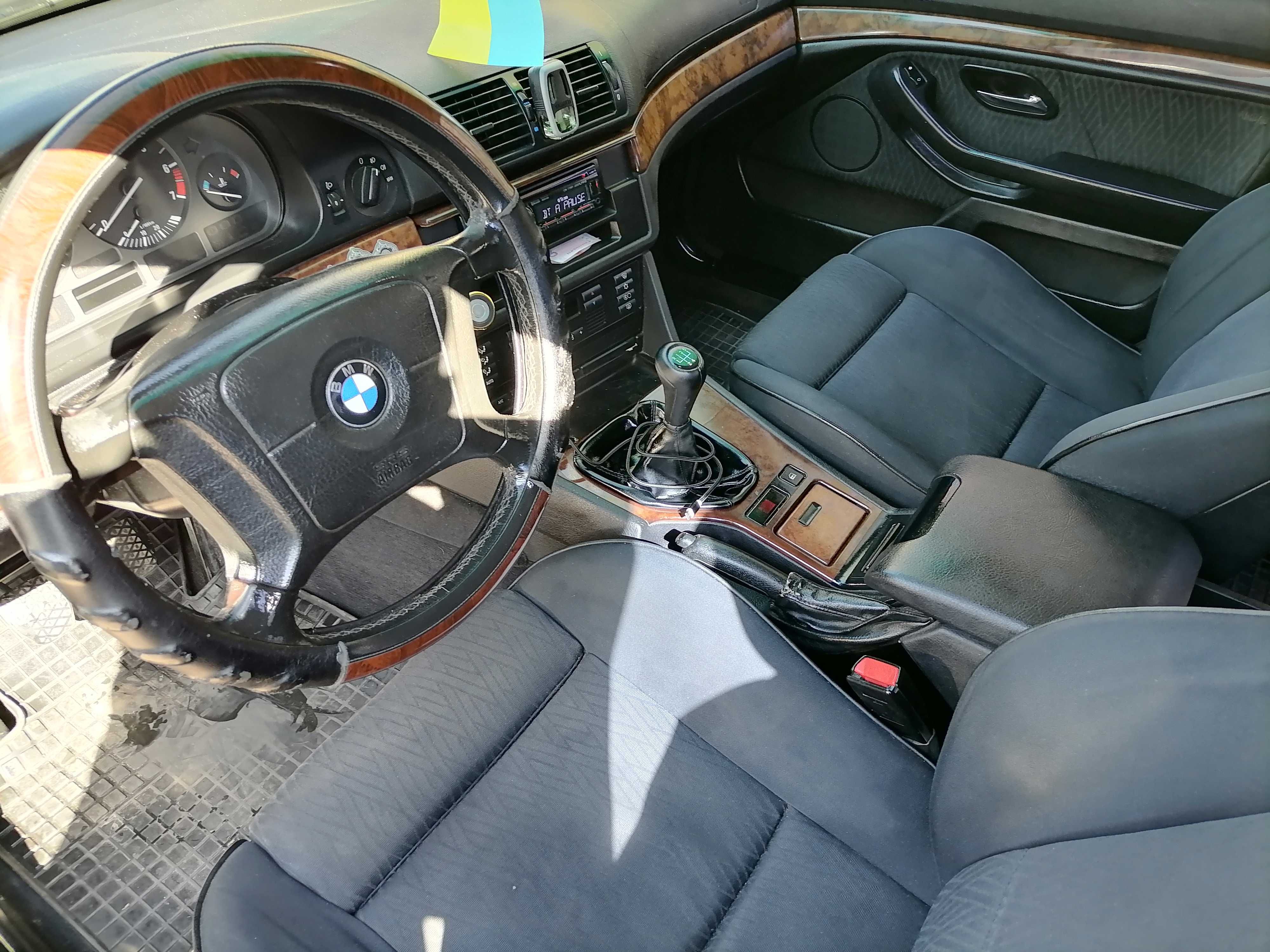 BMW 520i 2.0 бмв