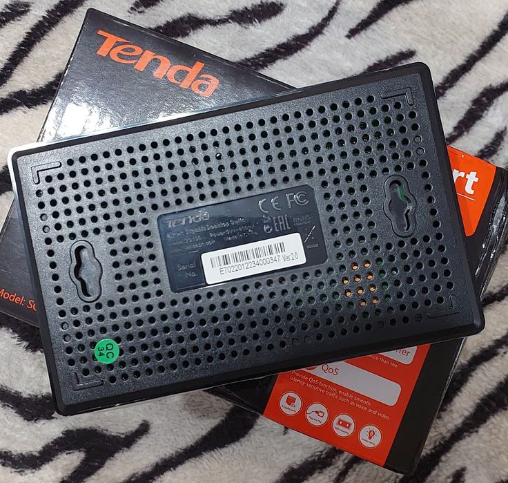 Гигабитный коммутатор Tenda 8 портов SG-108