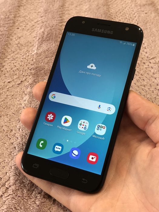 Телефон Samsung Galaxy J3 (J330F) 2/16gb
