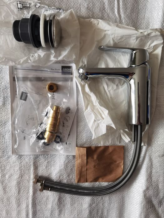 Смеситель Grohe Eurosmart Cosmopolitan  M-size +донный клапан 23926000