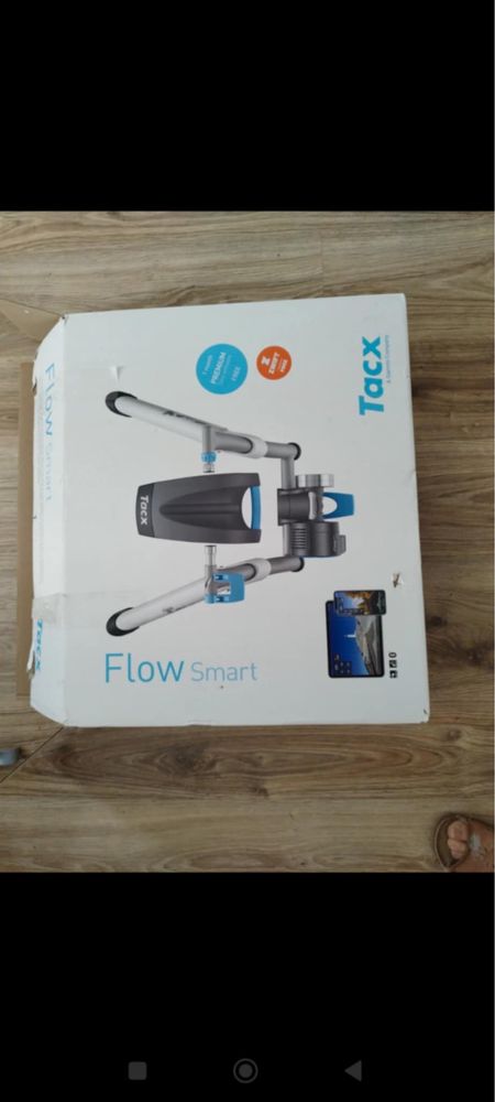 Trenażer Tacx Flow Smart