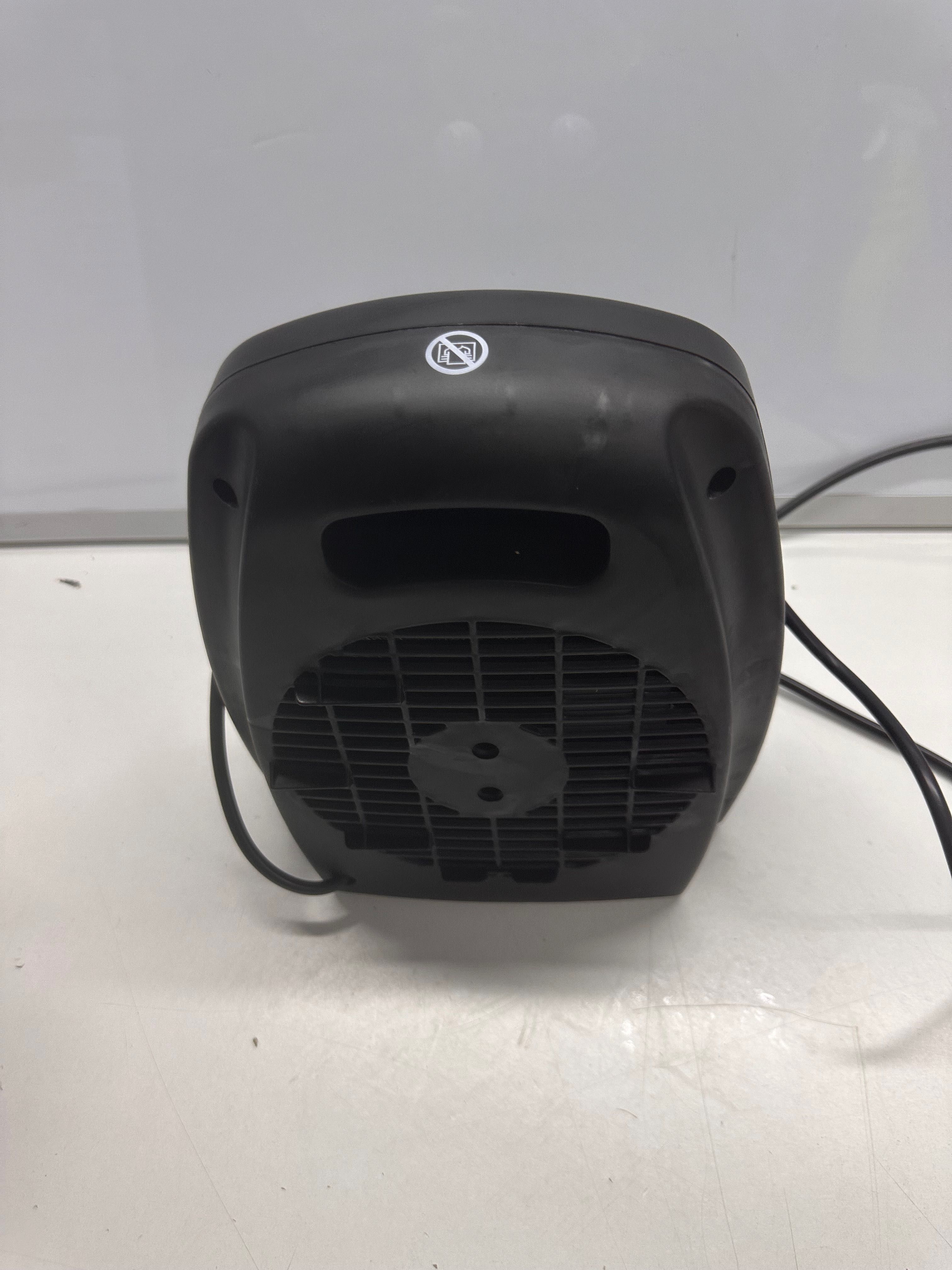 Termowentylator Emerio  2000 W. P20A21