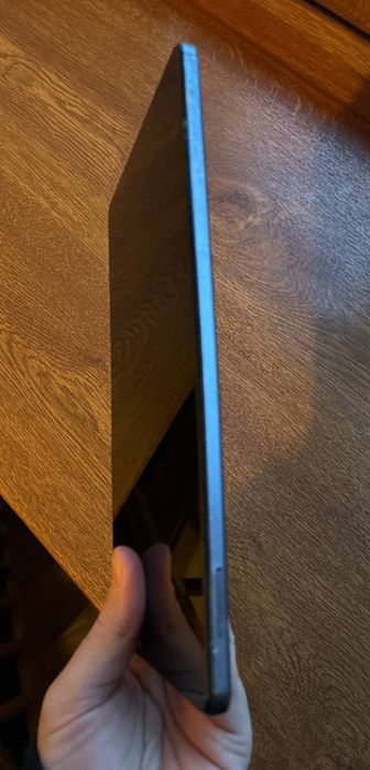 Продам планшет на запчасти