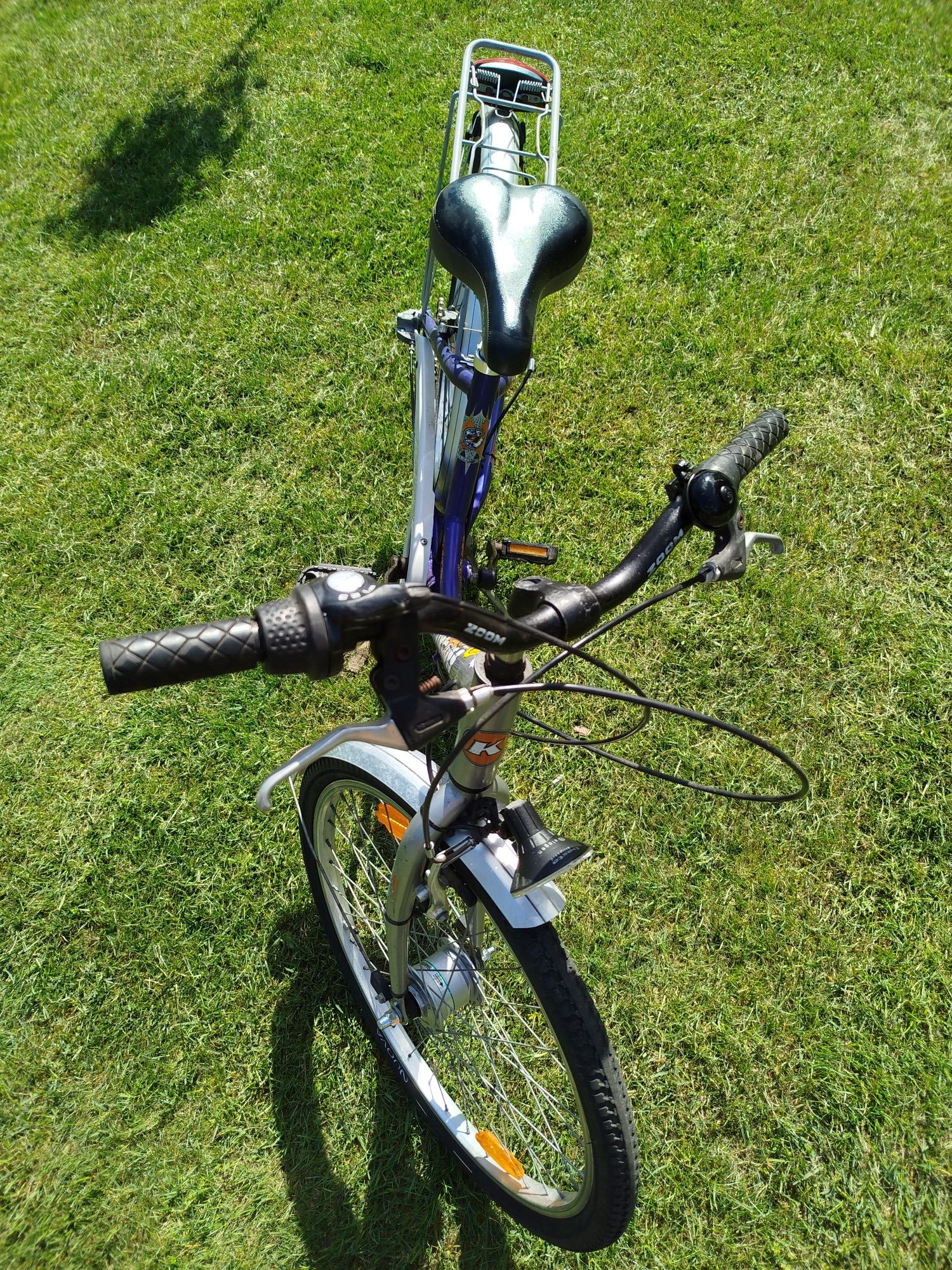 Rower 24 cale, gruba alu rama,biegi w torpedzie koła, LED oświetlenie