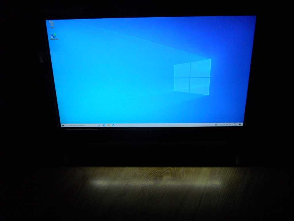 Komputer HP TouchSmart 600, 23'', Dotykowa matryca W10