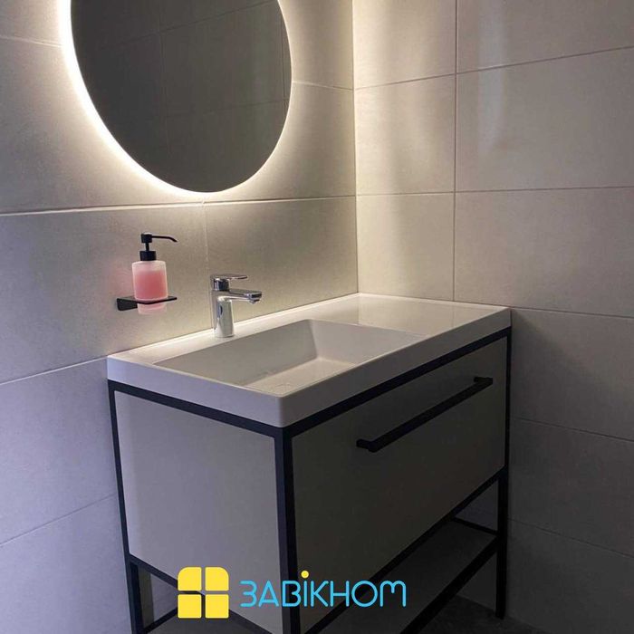 Меблі у ванну кімнату, умивальники, тумби, скляна штора, дзеркало