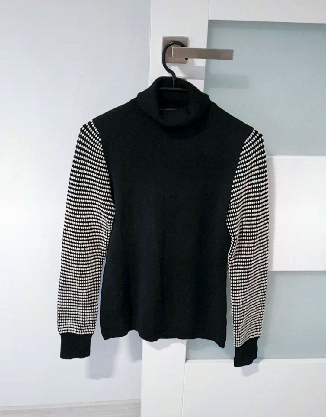 Czarno-biały sweter Karen Millen m 38 sweter m sweter z wełną