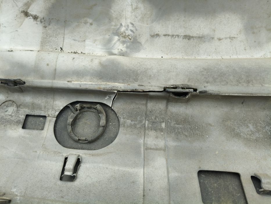 Zderzak belka ślizgi zderzaka tył Peugeot 207