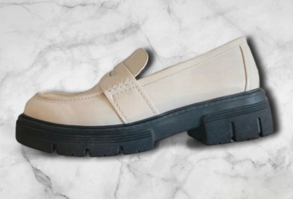 Mokasyny Loafersy Marco Tozzi na platformie 40