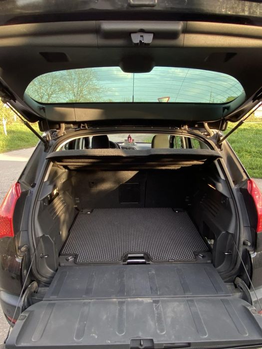 Продам власне сімейне авто Peugeot 3008