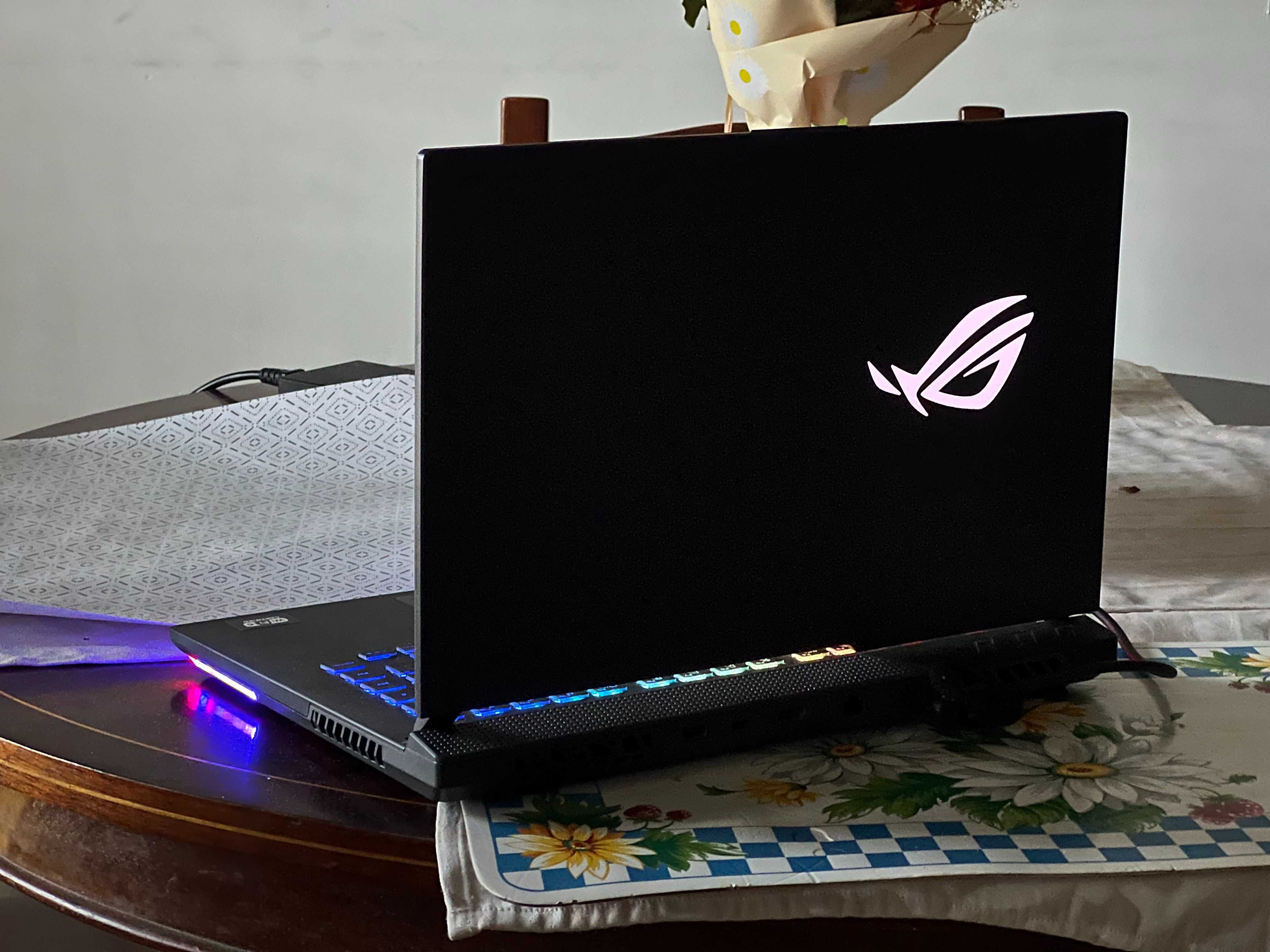 Asus ROG STRIX G15, Ryzen 9 5900HX, RTX 3070, 32Gb RAM