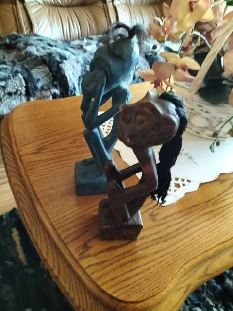 Figurki z drzewa hebanowego