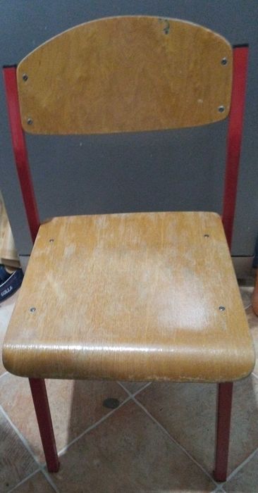 Zestaw 5 krzesełek dziecięcych