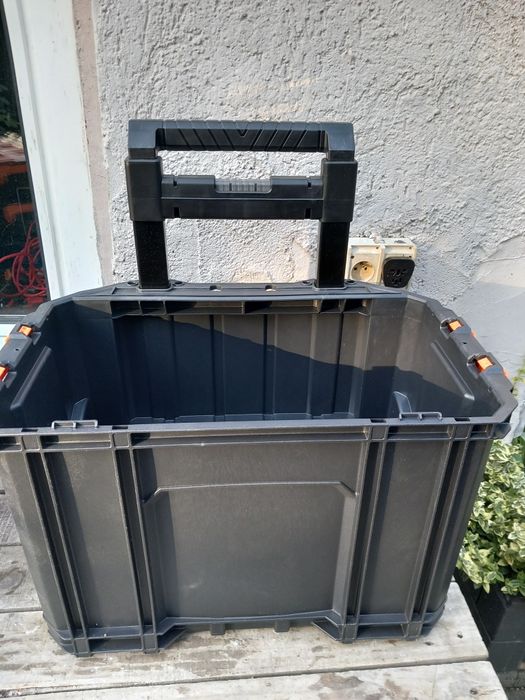 Narzędziowa skrzynka do przenoszenia Magnusson Stakkur