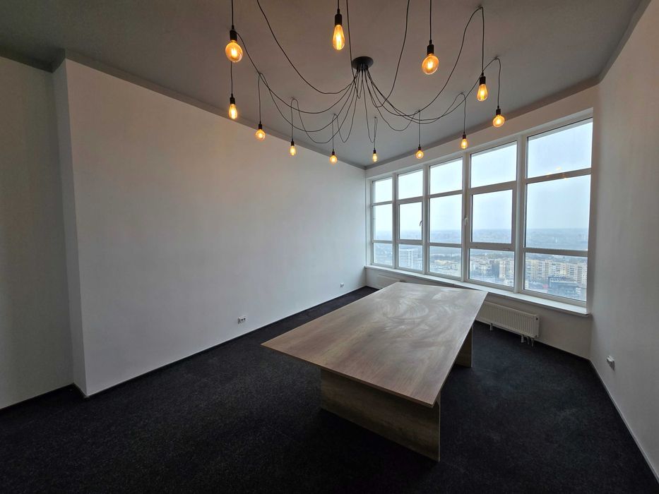 Аренда офиса 240 кв. м. Кловский,7. Видовой этаж. 2 Open space.
