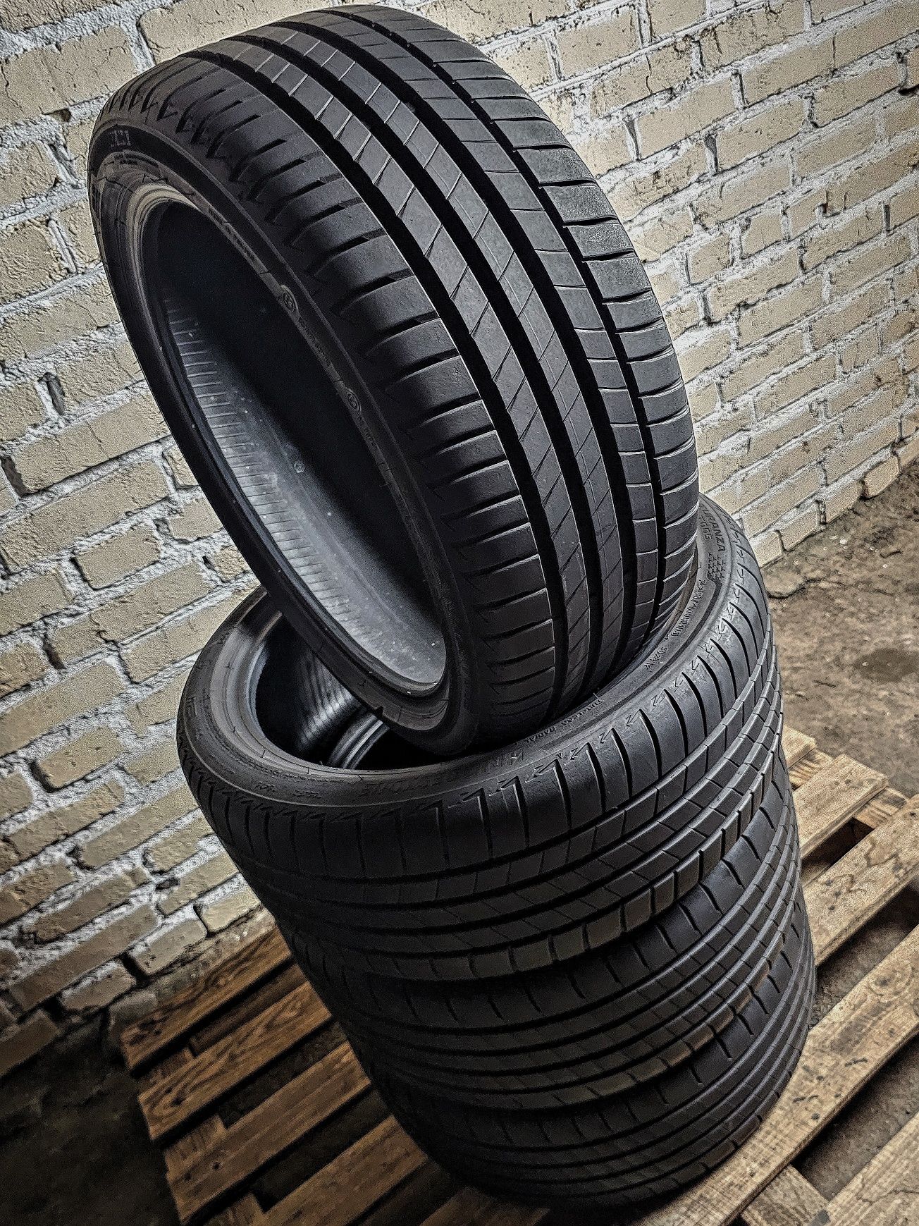 Як нові 225/40r18 Bridgestone | 2024 | 7.5mm | Poland | Преміум шини