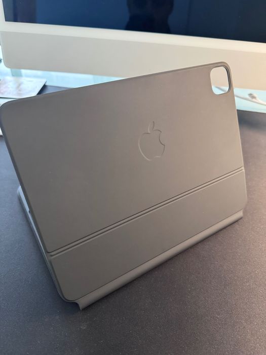 Apple Magic Keyboard  для iPad Pro 11