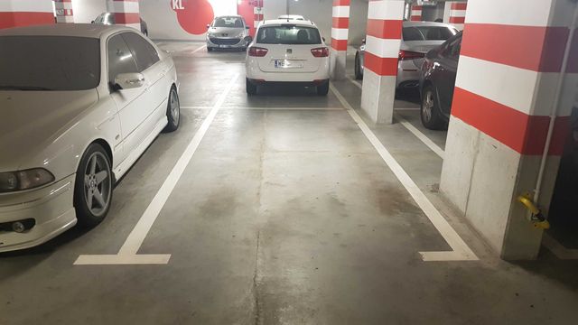 Miejsce parkingowe w garażu podziemnym | Konstruktorska 9, Mordor