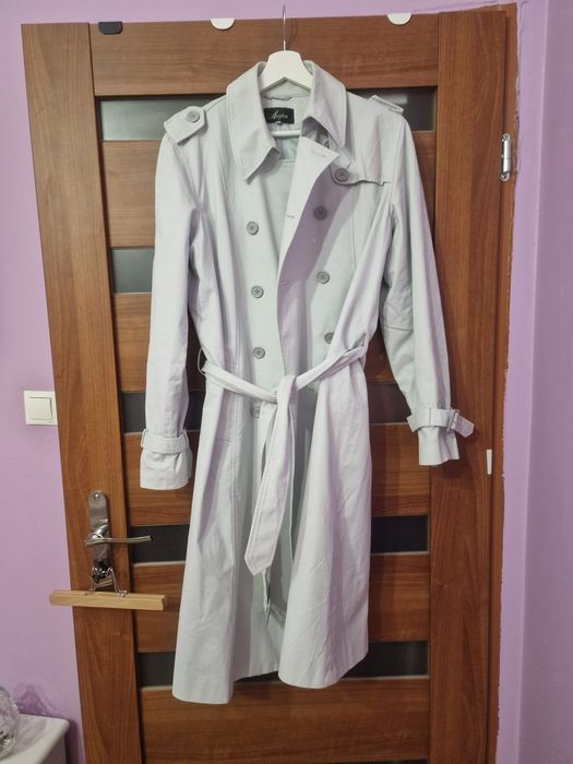 Jasnoszary płaszcz. 100 % bawełna