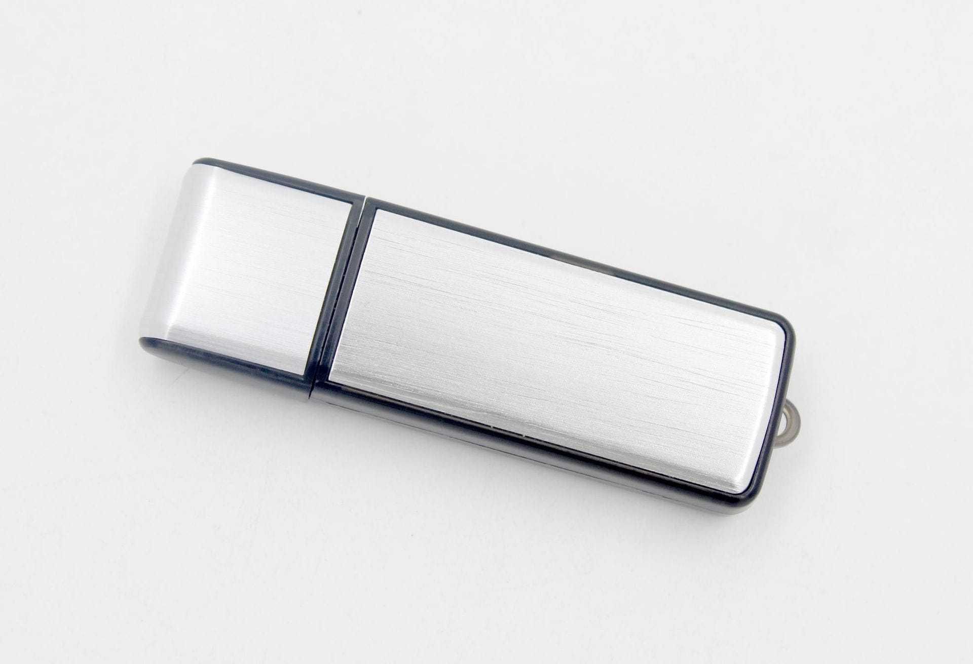 Mini dyktafon szpiegowski pendrive 8GB Detekcja głosu podsłuch USB