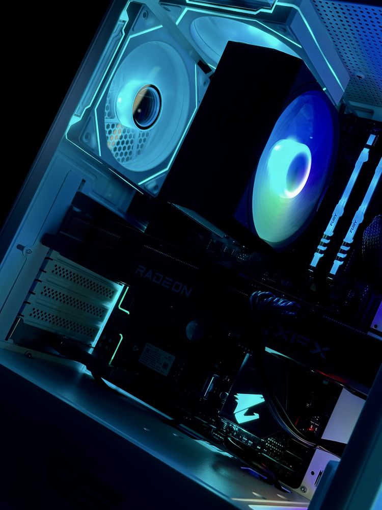 Mocny Komputer Gamingowy Ryzen 5 5600 | RX 6700 XT |