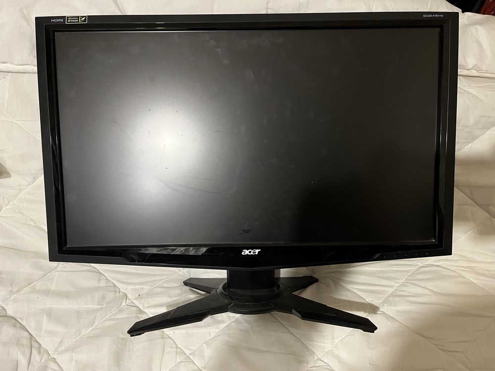 Monitor Acer GD245HQ.