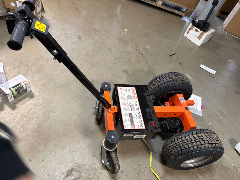 Robot wózek holowniczy do przyczep 3600 kg kempingu lodzie