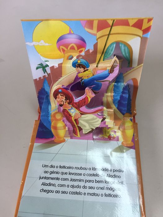 Livros infantismais uma caixinha com puzzles
