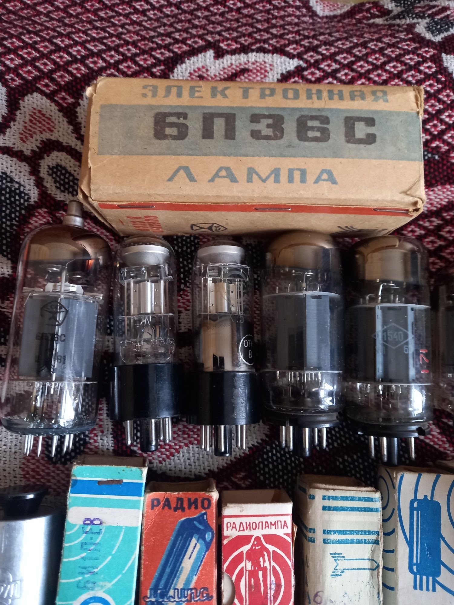 Радиолампы      6н8с,6н 9с, 6н23п